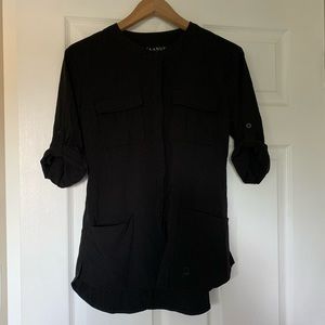 Jaannu Button Up Scrub Top